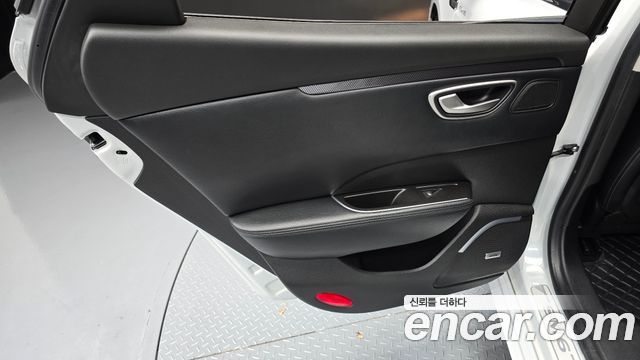 Renault Korea SM6 2016 — photo 15