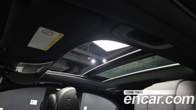 Mercedes-Benz S-Class 2015 — photo 16