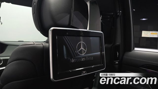 Mercedes-Benz S-Class 2015 — photo 18