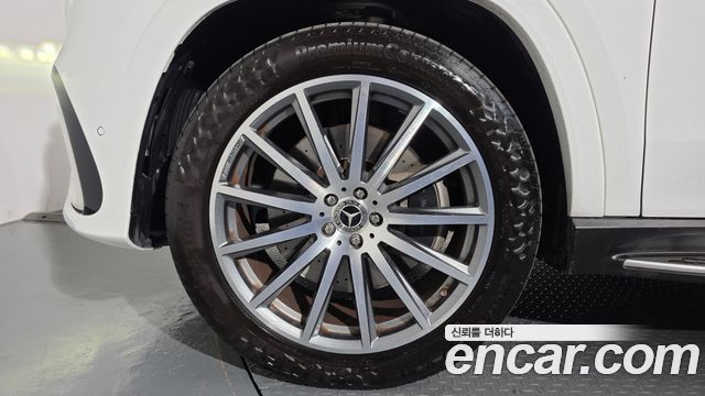 Mercedes-Benz GLS-Class 2025 — photo 5