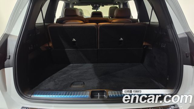 Mercedes-Benz GLS-Class 2025 — photo 20
