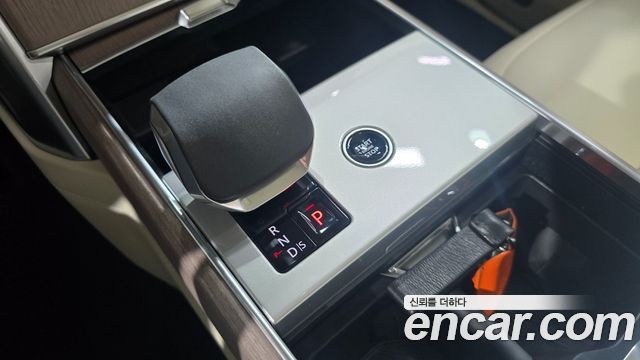 Land Rover Range Rover 2025 — photo 8