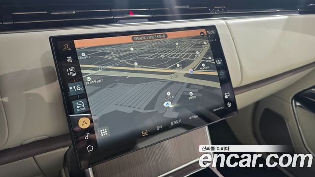 Land Rover Range Rover 2025 — photo 10