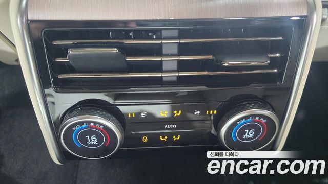 Land Rover Range Rover 2025 — photo 19