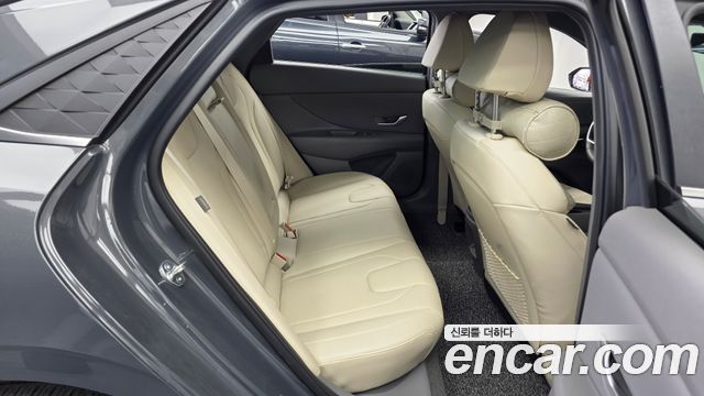 Hyundai AVANTE 2024 — photo 18