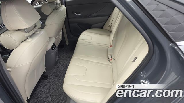 Hyundai AVANTE 2024 — photo 16