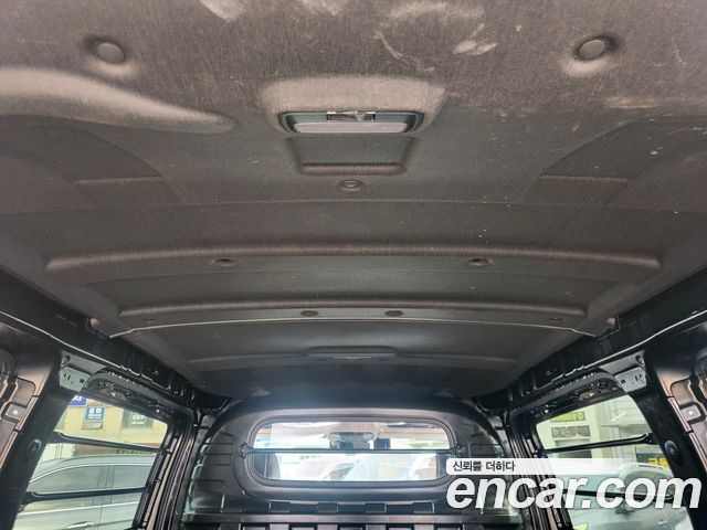 Hyundai Staria 2022 — photo 5
