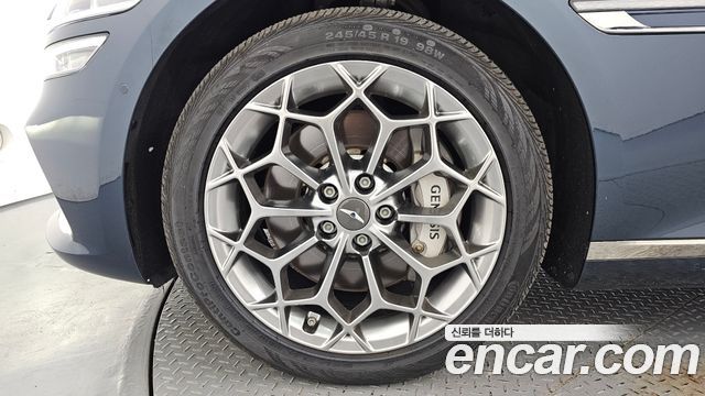 Genesis G80 2022 — photo 5