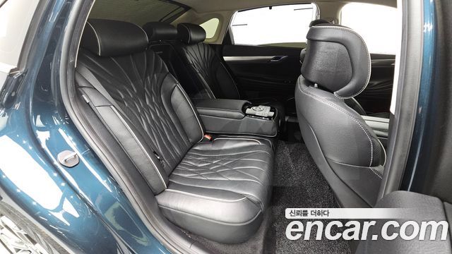 Genesis G80 2022 — photo 11