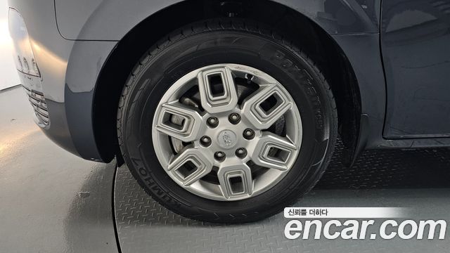 Hyundai Staria 2022 — photo 5