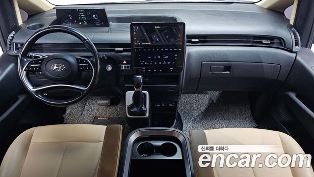 Hyundai Staria 2022 — photo 10