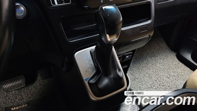 Hyundai Staria 2022 — photo 12