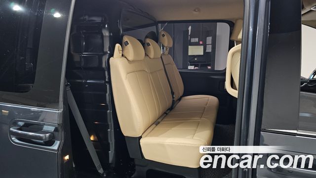 Hyundai Staria 2022 — photo 17