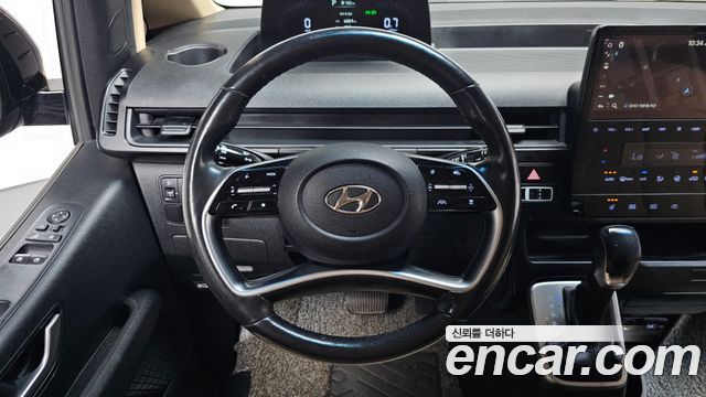 Hyundai Staria 2022 — photo 19