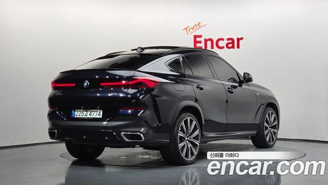 BMW X6 2021 — photo 2