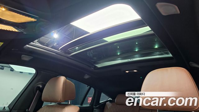 BMW X6 2021 — photo 22