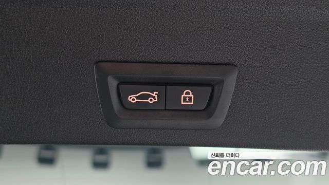 BMW X6 2021 — photo 23