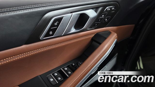 BMW X6 2021 — photo 25