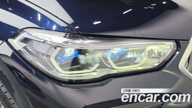 BMW X6 2021 — photo 8