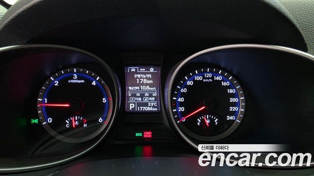 Hyundai Santafe 2014 — photo 11