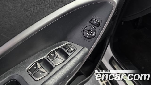 Hyundai Santafe 2014 — photo 22