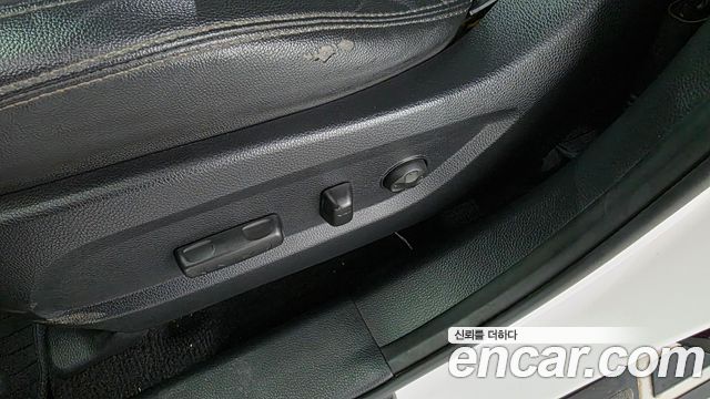 Hyundai Santafe 2014 — photo 28