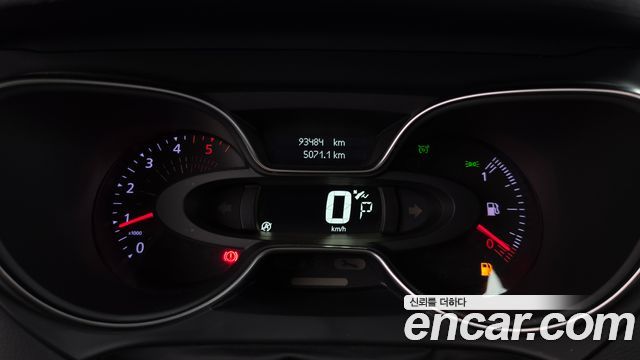 Renault Korea QM3 2018 — photo 11