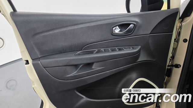 Renault Korea QM3 2018 — photo 14