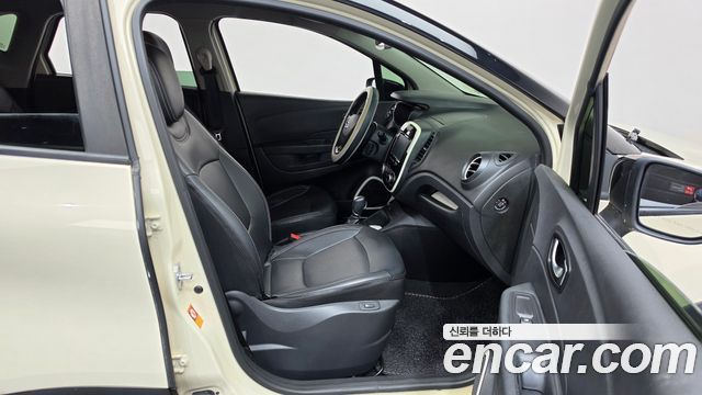 Renault Korea QM3 2018 — photo 16