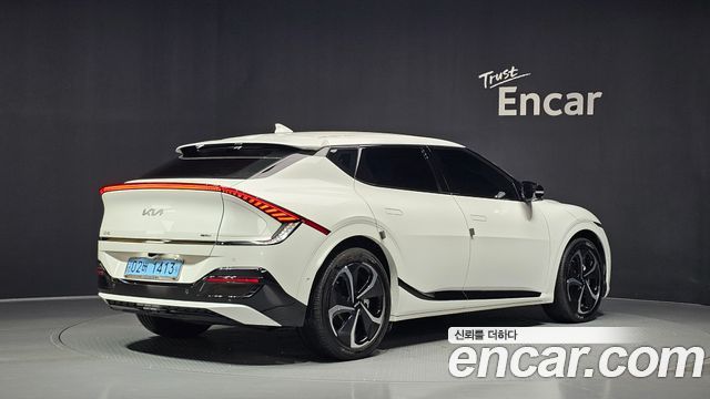 Kia EV6 2022 — photo 2