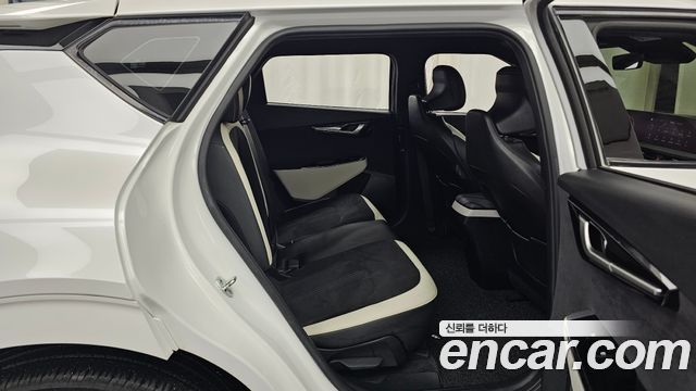 Kia EV6 2022 — photo 17