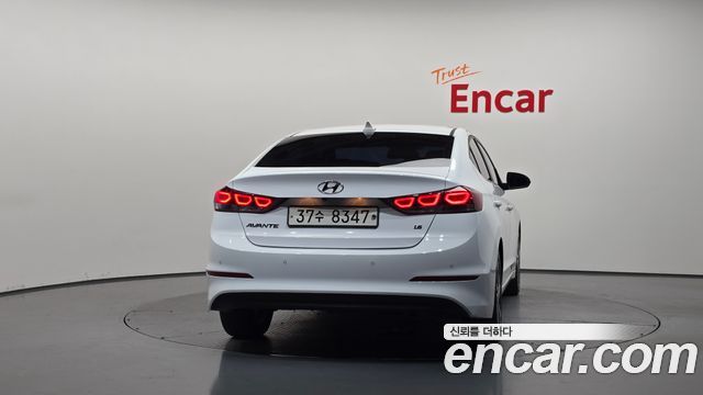 Hyundai AVANTE 2018 — photo 4