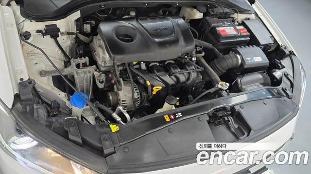 Hyundai AVANTE 2018 — photo 6