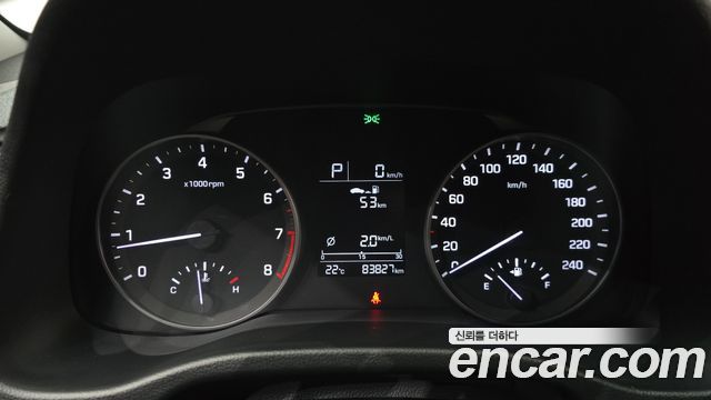 Hyundai AVANTE 2018 — photo 11