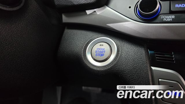 Hyundai AVANTE 2018 — photo 23