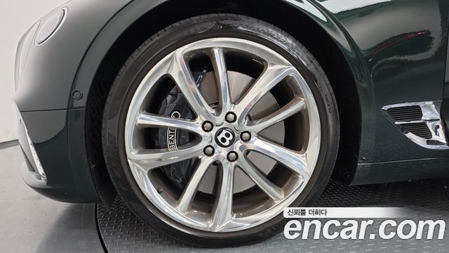 Bentley Continental 2020 — photo 5