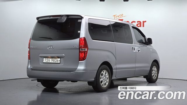 Hyundai Starex 2014 — photo 2