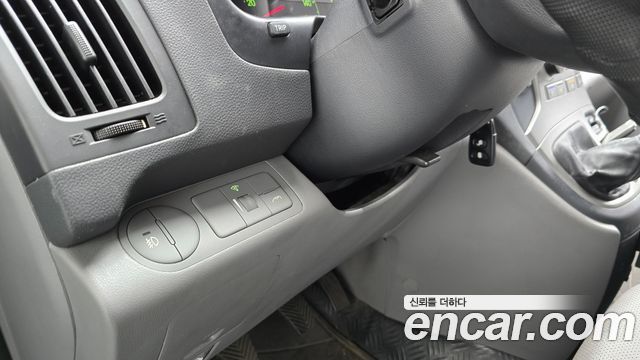 Hyundai Starex 2014 — photo 17