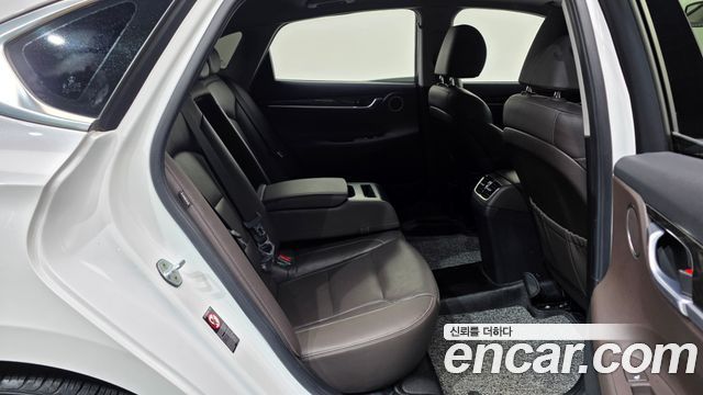 Hyundai Grandeur 2018 — photo 18