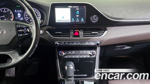 Hyundai Grandeur 2018 — photo 20