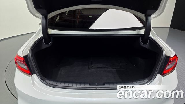 Hyundai Grandeur 2018 — photo 26