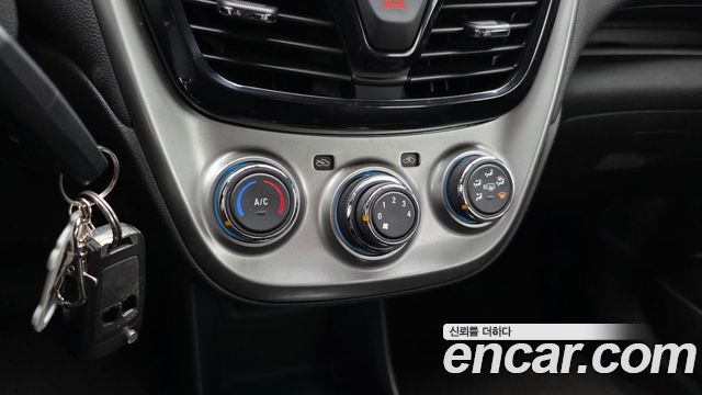 Chevrolet Korea Spark 2016 — photo 23