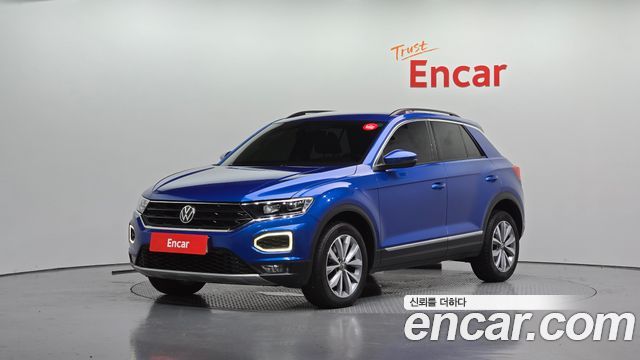 Volkswagen T-Roc 2021 — photo 1