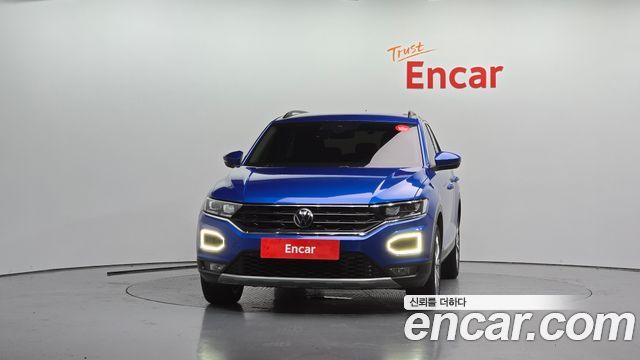 Volkswagen T-Roc 2021 — photo 3