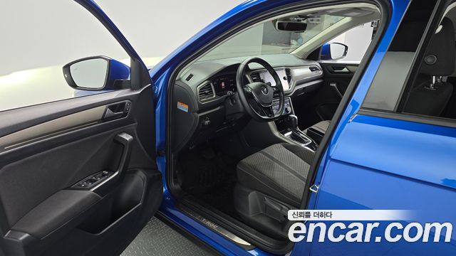 Volkswagen T-Roc 2021 — photo 13