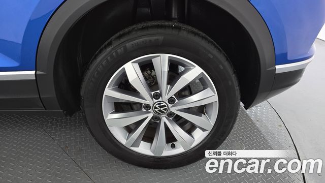 Volkswagen T-Roc 2021 — photo 7