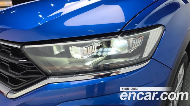 Volkswagen T-Roc 2021 — photo 8