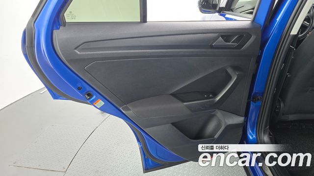 Volkswagen T-Roc 2021 — photo 15
