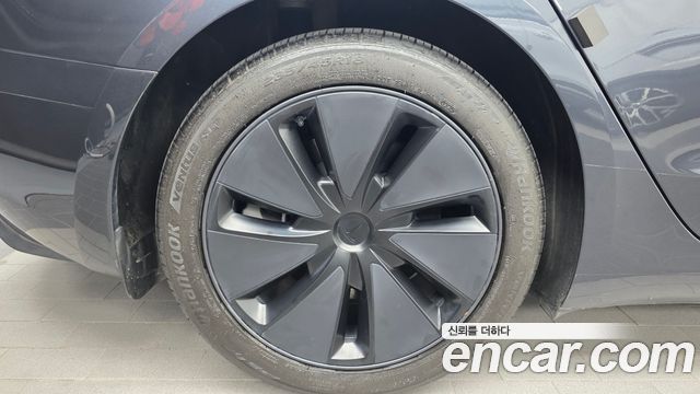 Tesla Model 3 2025 — photo 5