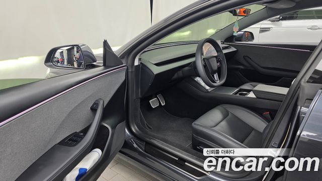 Tesla Model 3 2025 — photo 13